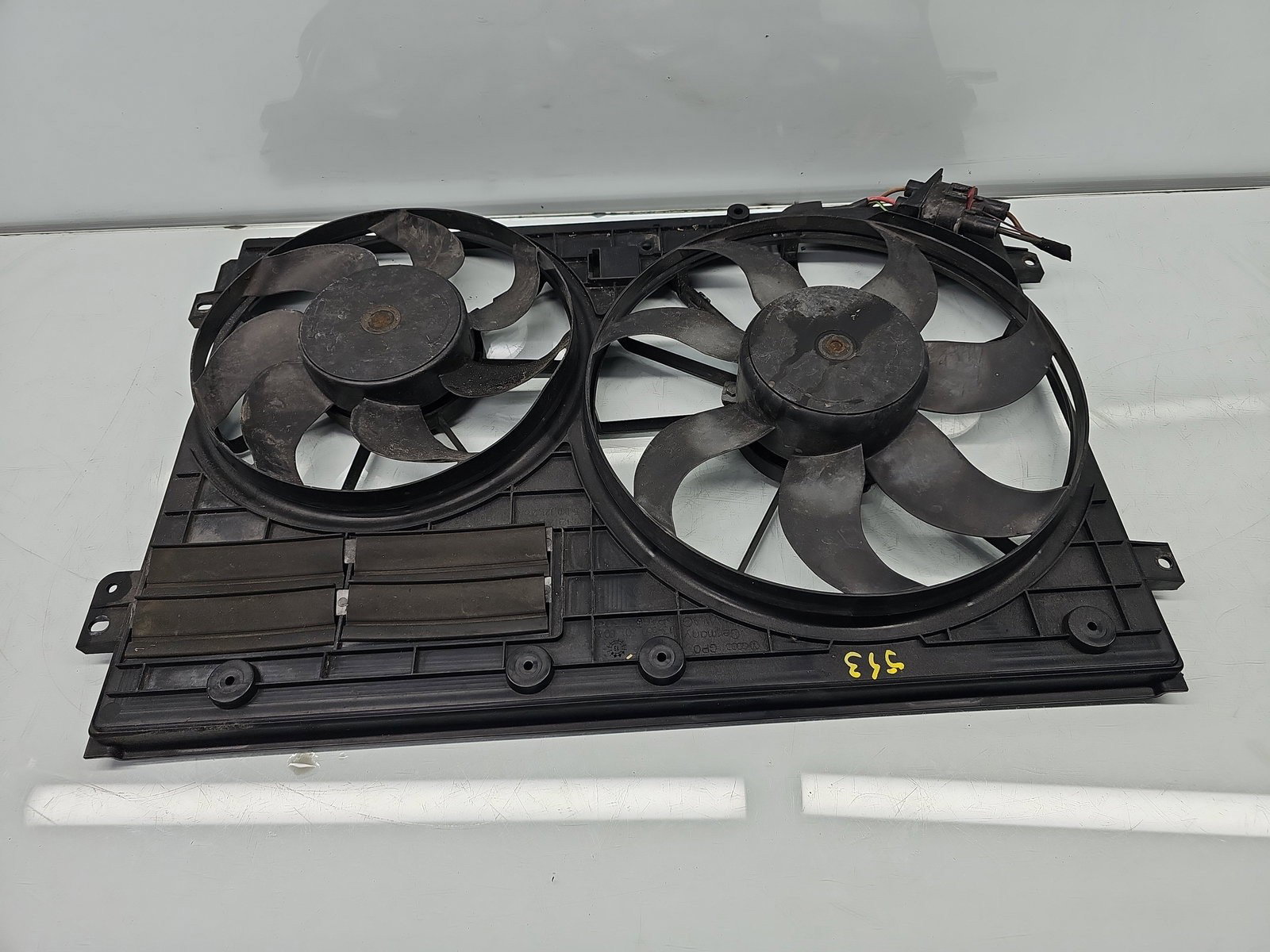 Electroventilator Volkswagen Golf 6 (5K1) [Fabr 2009-2013] 1K0121205AD 2.0 TDI CFFB 103KW / 140CP - imagine 3