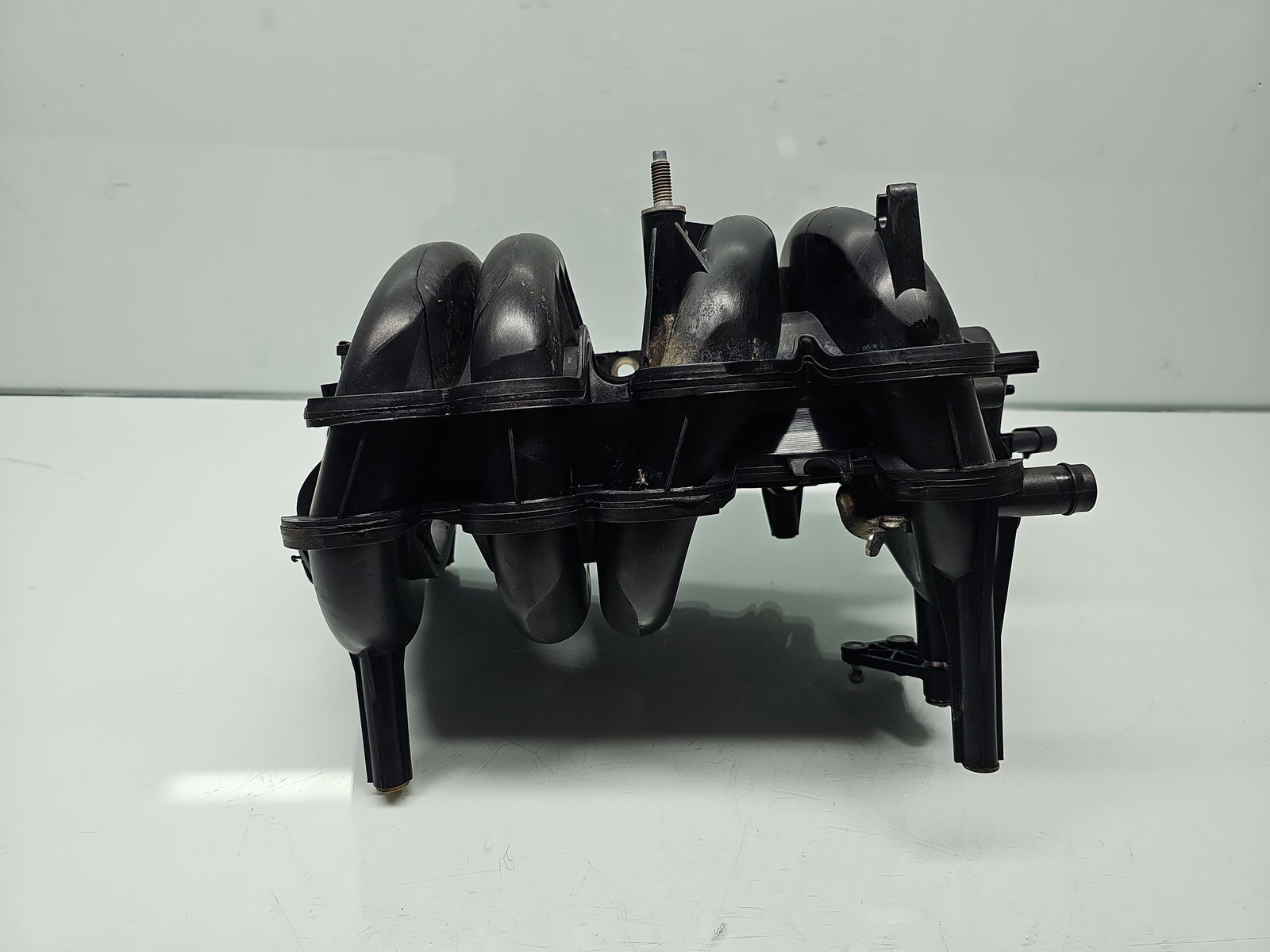 Galerie admisie Dacia Sandero [Fabr 2008-2012] 8200647804 1.4 Benz K7J-A7 55KW / 73CP