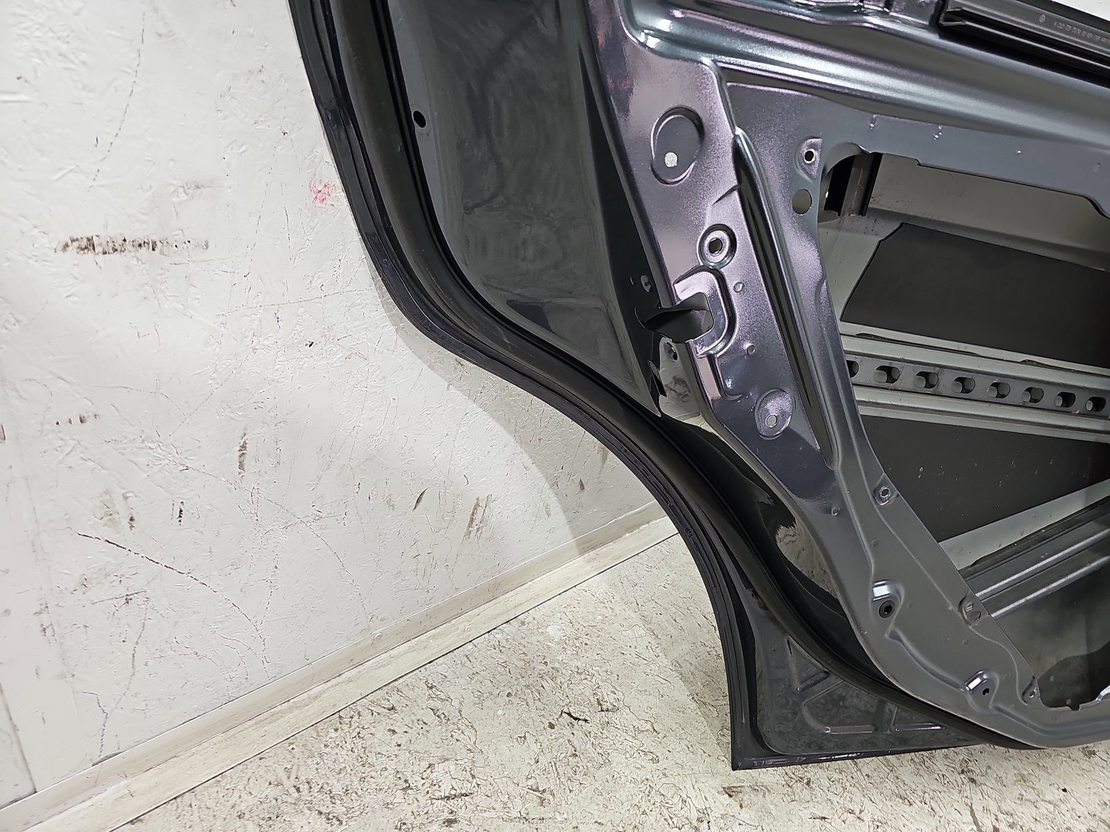 Usa stanga spate Mercedes Clasa E (W212) Facelift [Fabr 2009-2016] 755 Gri Tenorit - imagine 8