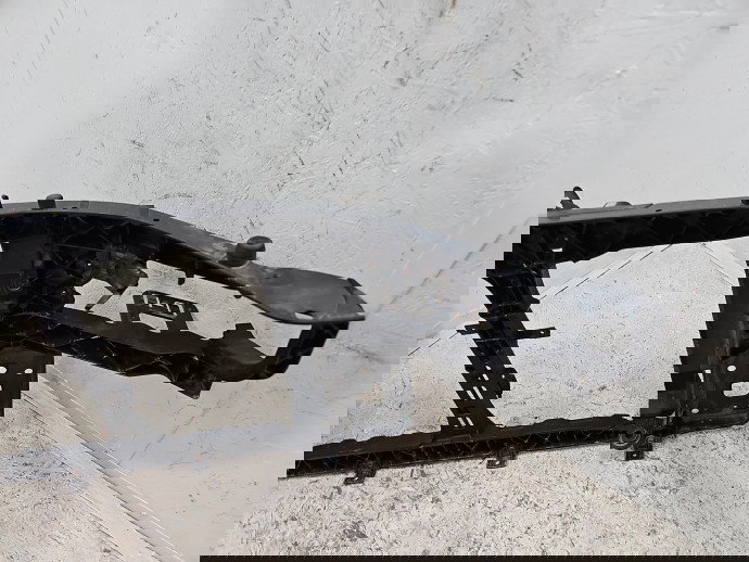 Trager KIA Sportage II [Fabr 2004-2010] SUV OEM