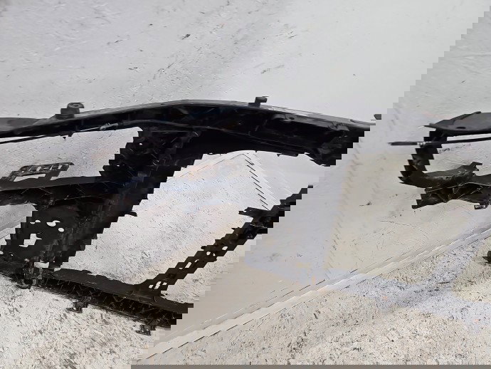 Trager KIA Sportage II [Fabr 2004-2010] SUV OEM