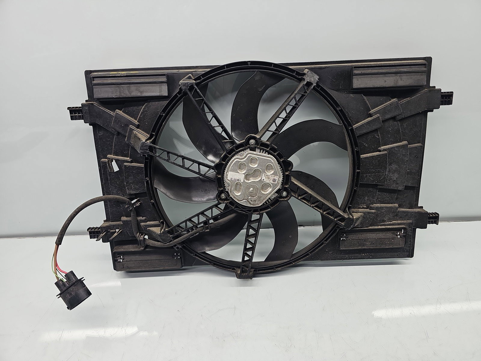 Electroventilator AUDI A3 Sportback (8VS, 8VM) [Fabr 2013-prezent] 5Q0121205AF 2.0 TDI CRMB 110KW / 150CP