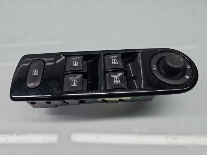 Butoane comanda geamuri sofer Renault Clio 4 (B98) Hatchback [Fabr 2012-2020] 254113300R