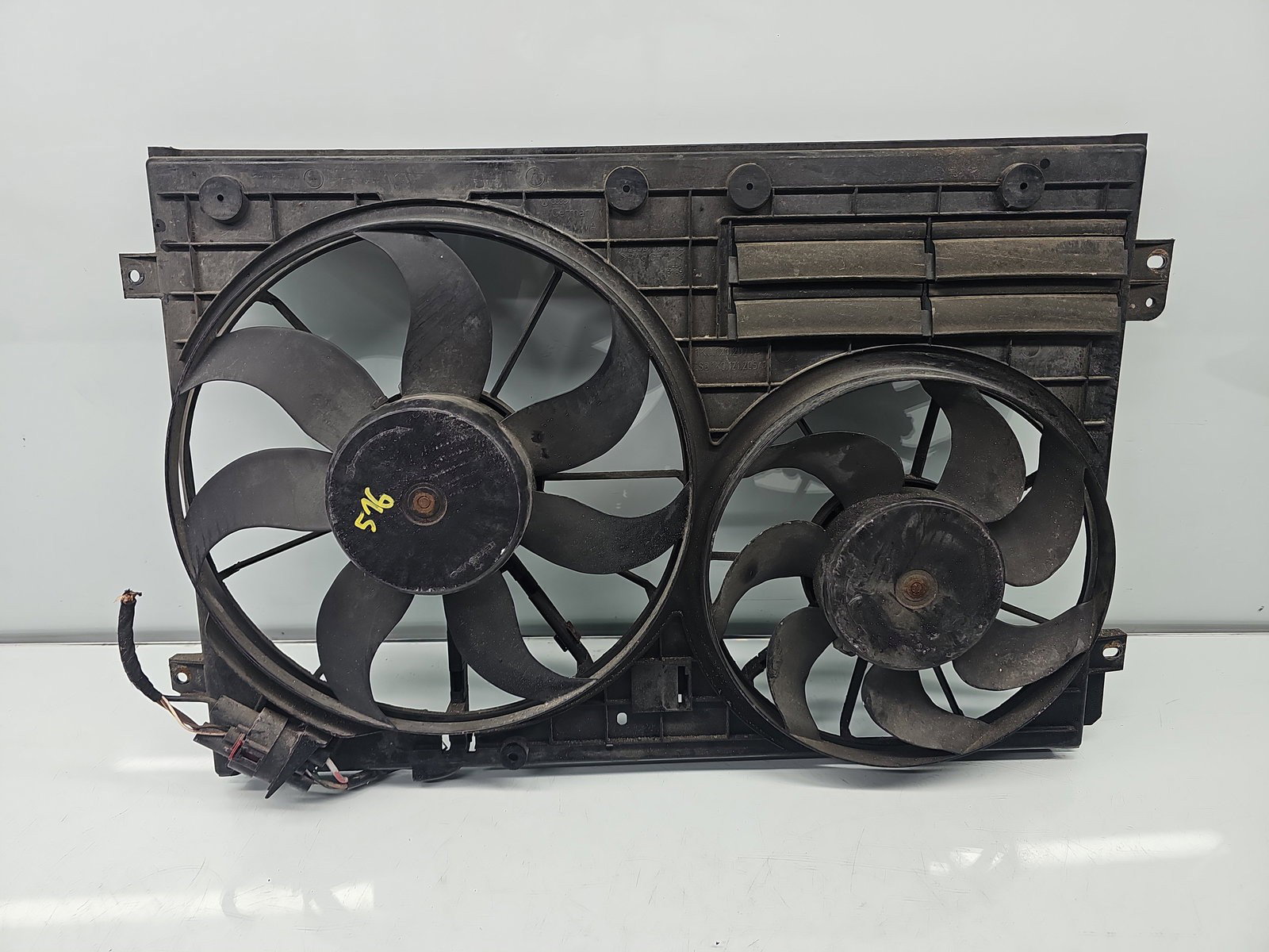 Electroventilator Volkswagen Golf 6 (5K1) [Fabr 2009-2013] 1K0121207BC 2.0 TDI CBAB 103KW / 140CP