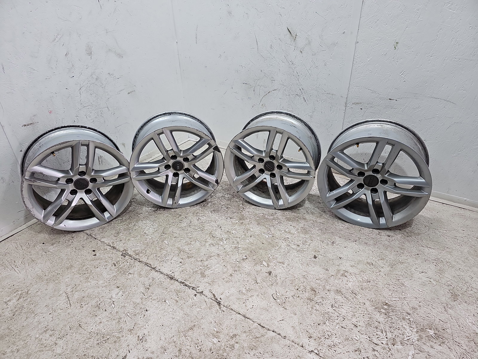 Set jante aliaj AUDI A4 (8K2, B8.5) [Fabr 2008-2015] Berlina Facelift 8T0601025CC