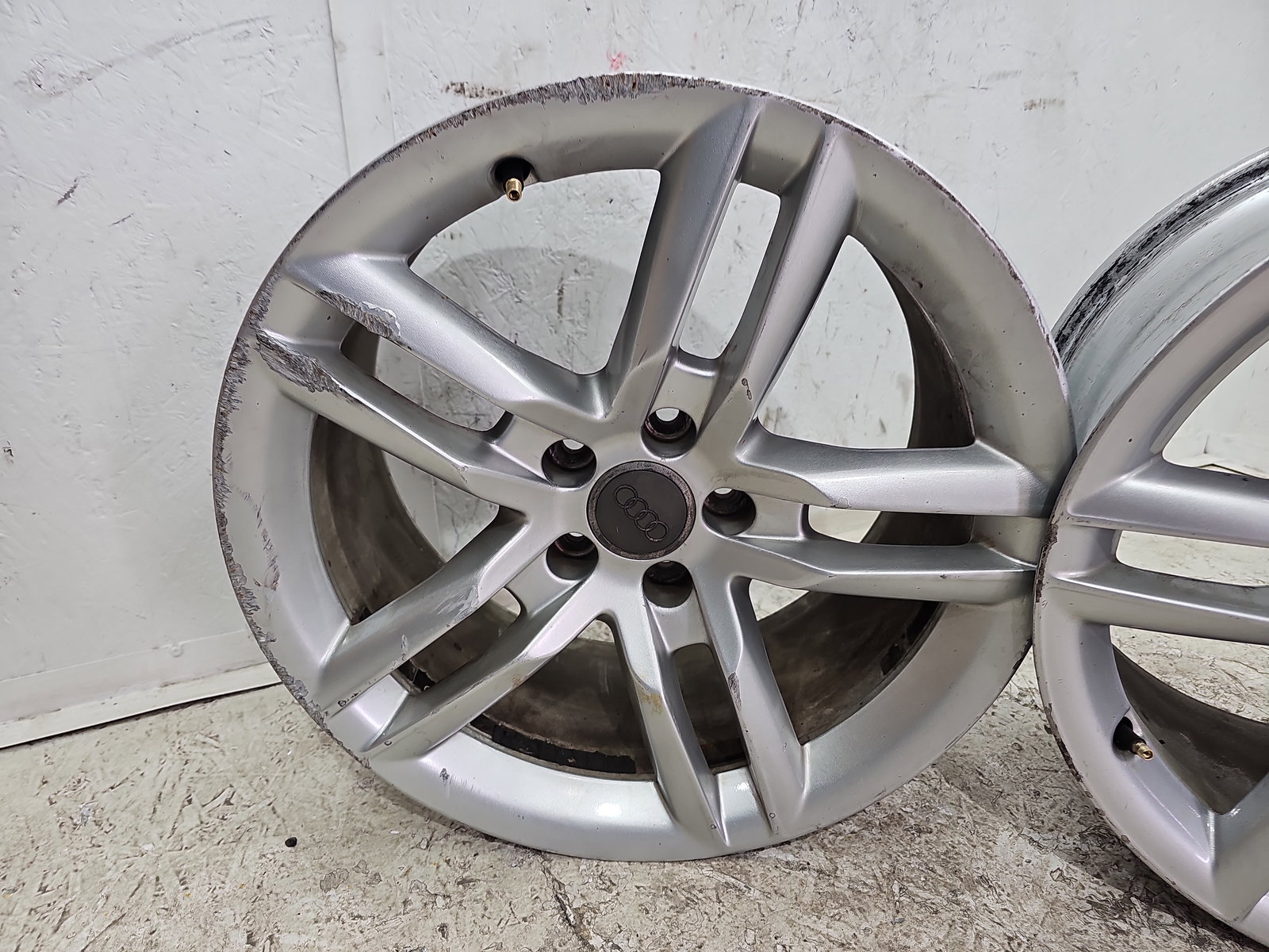 Set jante aliaj AUDI A4 (8K2, B8.5) [Fabr 2008-2015] Berlina Facelift 8T0601025CC - imagine 8