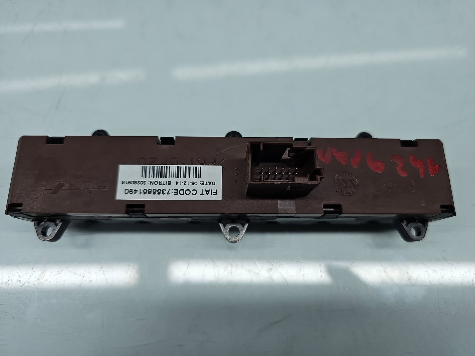Butoane comenzi consola centrala PEUGEOT Boxer [Fabr 2006-prezent] 7355861490 - imagine 4