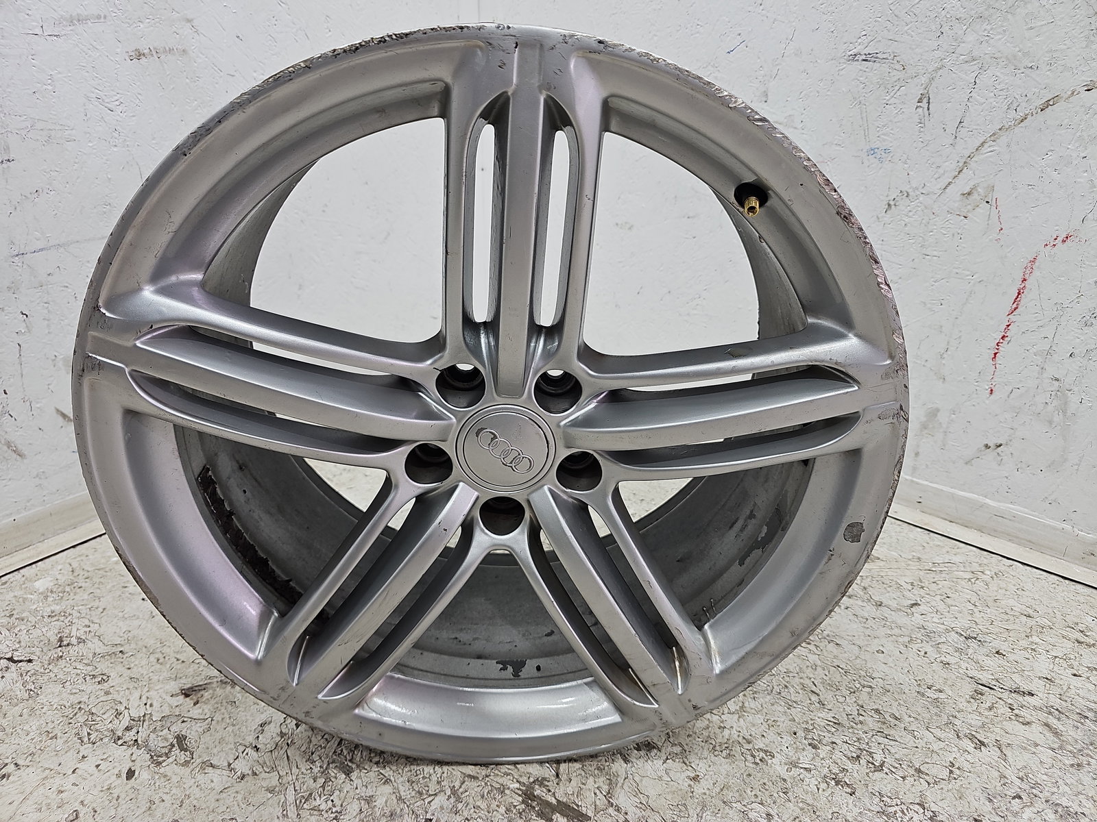 Janta aliaj AUDI A5 Cabriolet (8F7) [Fabr 2009-2015] 8T0601025T