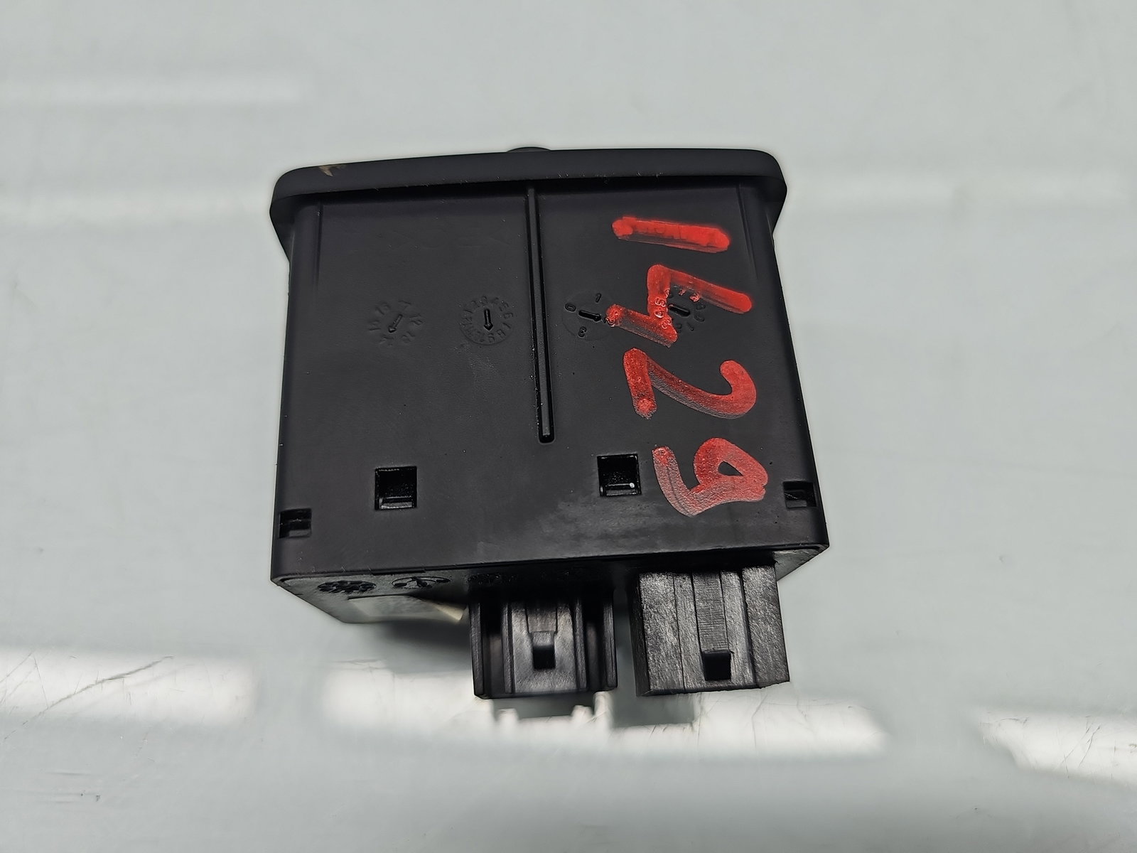 Conector auxiliar USB PEUGEOT Boxer [Fabr 2006-prezent] 73555829803974 - imagine 5