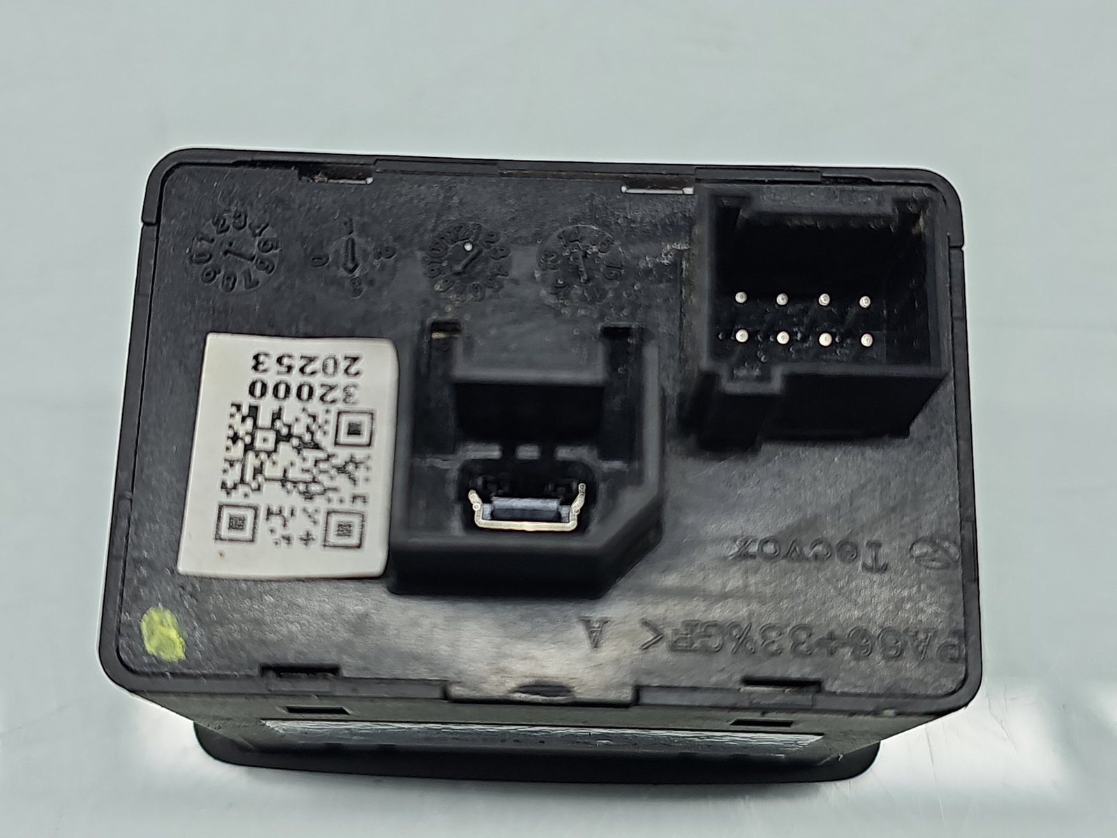 Conector auxiliar USB PEUGEOT Boxer [Fabr 2006-prezent] 73555829803974 - imagine 6