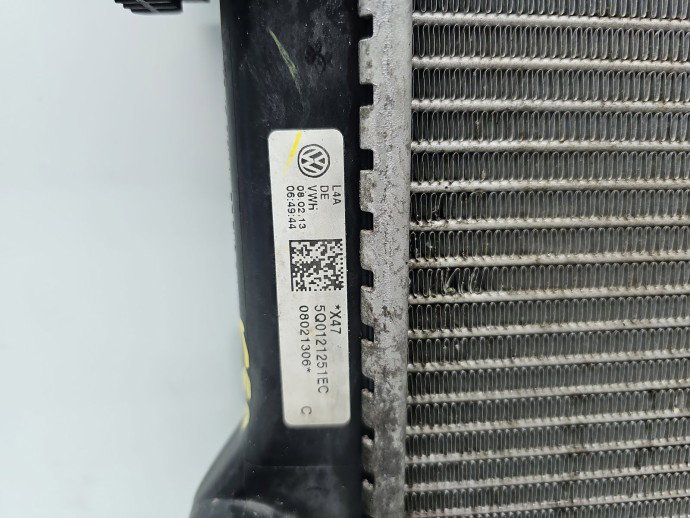 Radiator apa Skoda Octavia 3 (5E3) [Fabr 2012-2020] 5Q0121251EC 1.6 TDI CLHA 77KW / 105CP