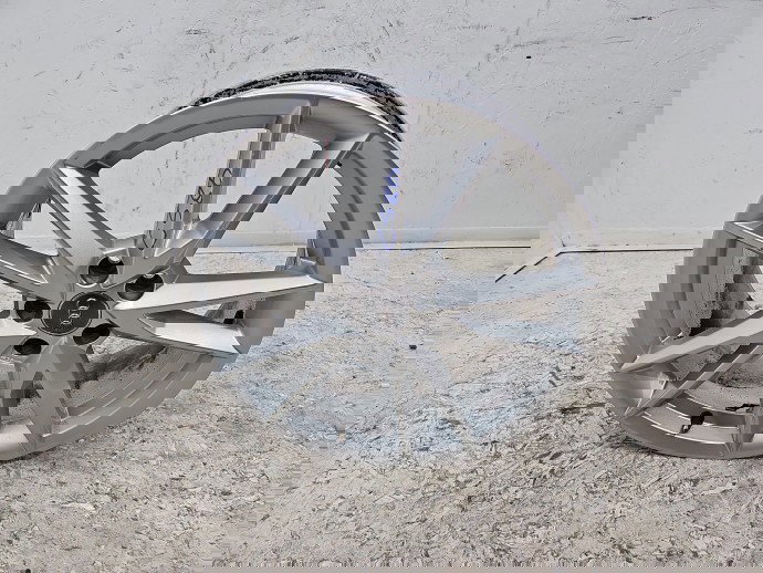 Janta aliaj AUDI Q2 (GAB) [ Fabr 2016-prezent] SUV S-line 81A601025F