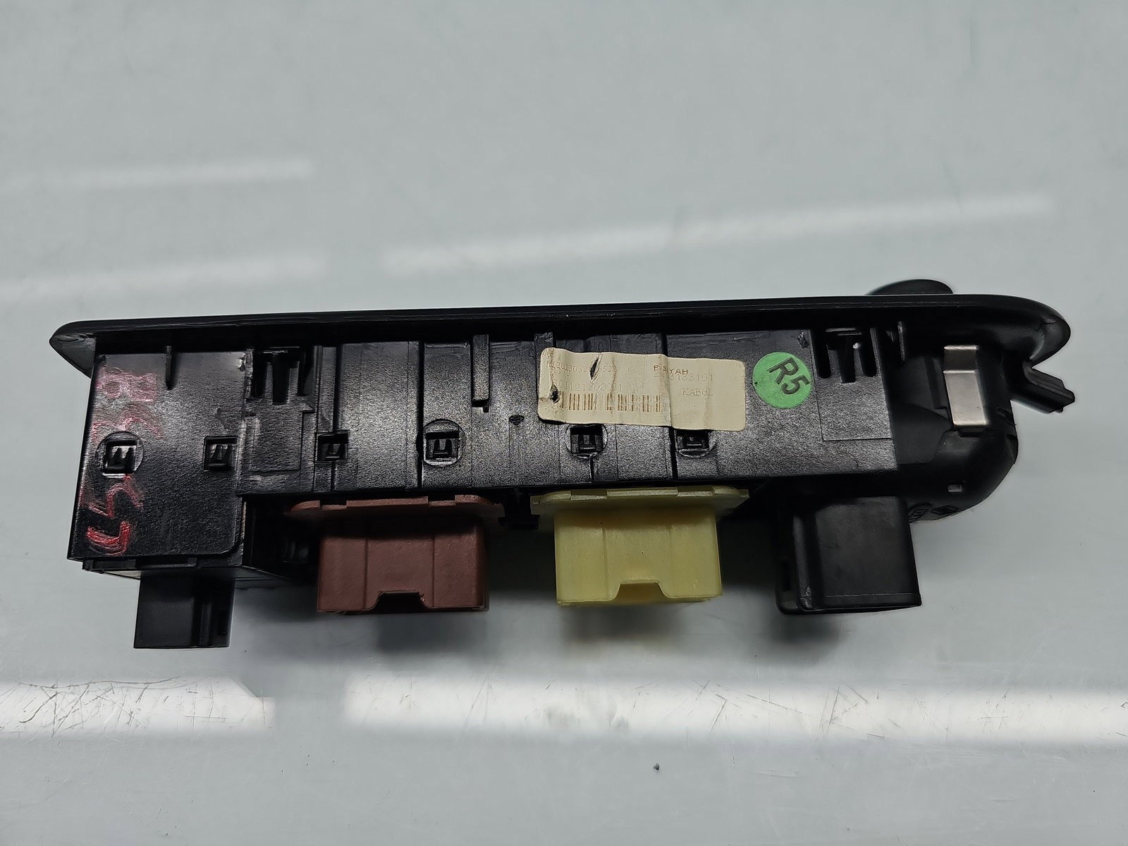 Butoane comanda geamuri sofer Renault Captur (J87) [Fabr 2013-2017] 254113300R - imagine 4