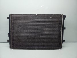 Radiator apa Volkswagen Passat B7 (362) [Fabr 2010-2014] 3C0121253AR 2.0 TDI CFFB 103KW / 140CP