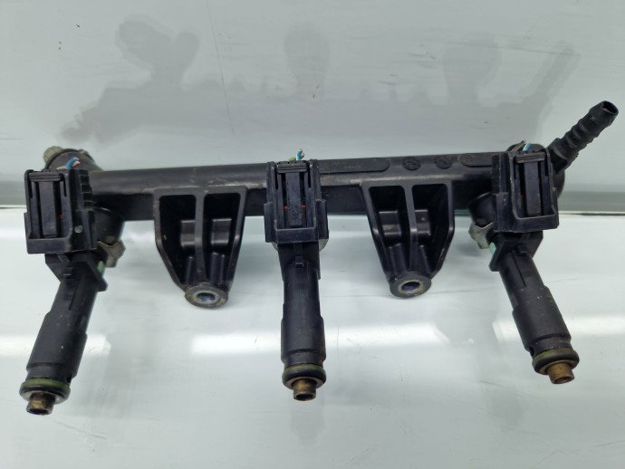 Rampa injectoare Volkswagen Polo (9N) [Fabr 2001-2008] 03D133329B 1.2 Benz BMD 40KW / 55CP