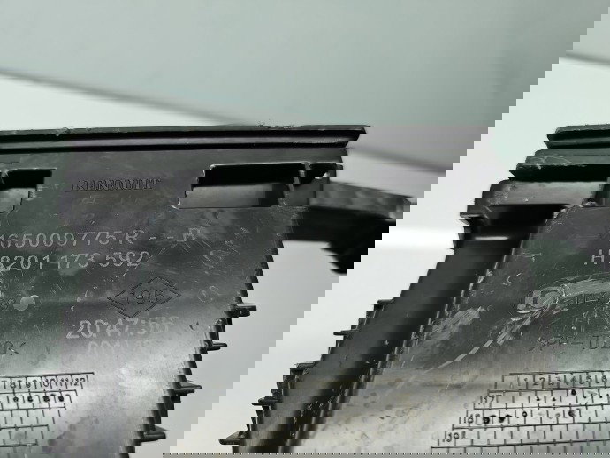 Carcasa filtru aer Dacia Logan 2 [Fabr 2012-2020] 165009775R 1.6 Benz H4MD 85KW / 115CP