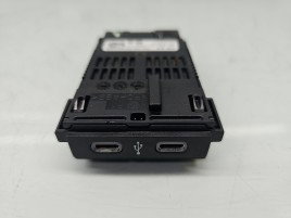 Conector auxiliar USB Volkswagen Taigo [Fabr 2021-2026] 2G6035700