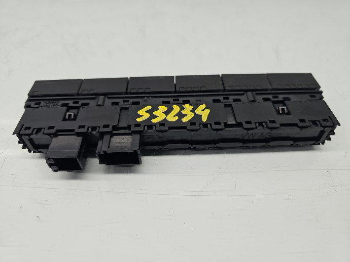 Butoane comenzi consola centrala Volkswagen Taigo [Fabr 2021-2026] 2G6927137L