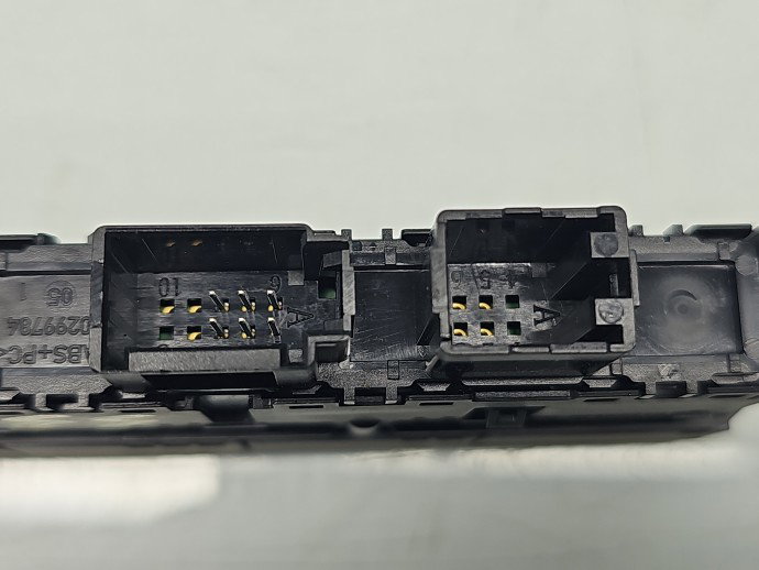 Butoane comenzi consola centrala Volkswagen Taigo [Fabr 2021-2026] 2G6927137L
