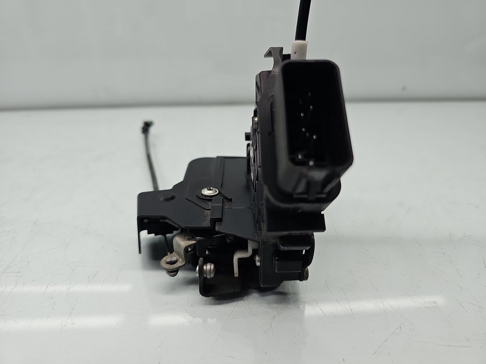 Broasca usa dreapta fata Ford Focus 2 Combi (DA) [Fabr 2004-2012] 7M5A-R21812-AA - imagine 4