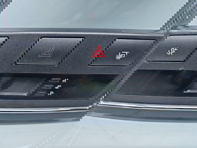 Consola centrala KIA Sorento 1 [Fabr 2002-2009] 94500-3E500