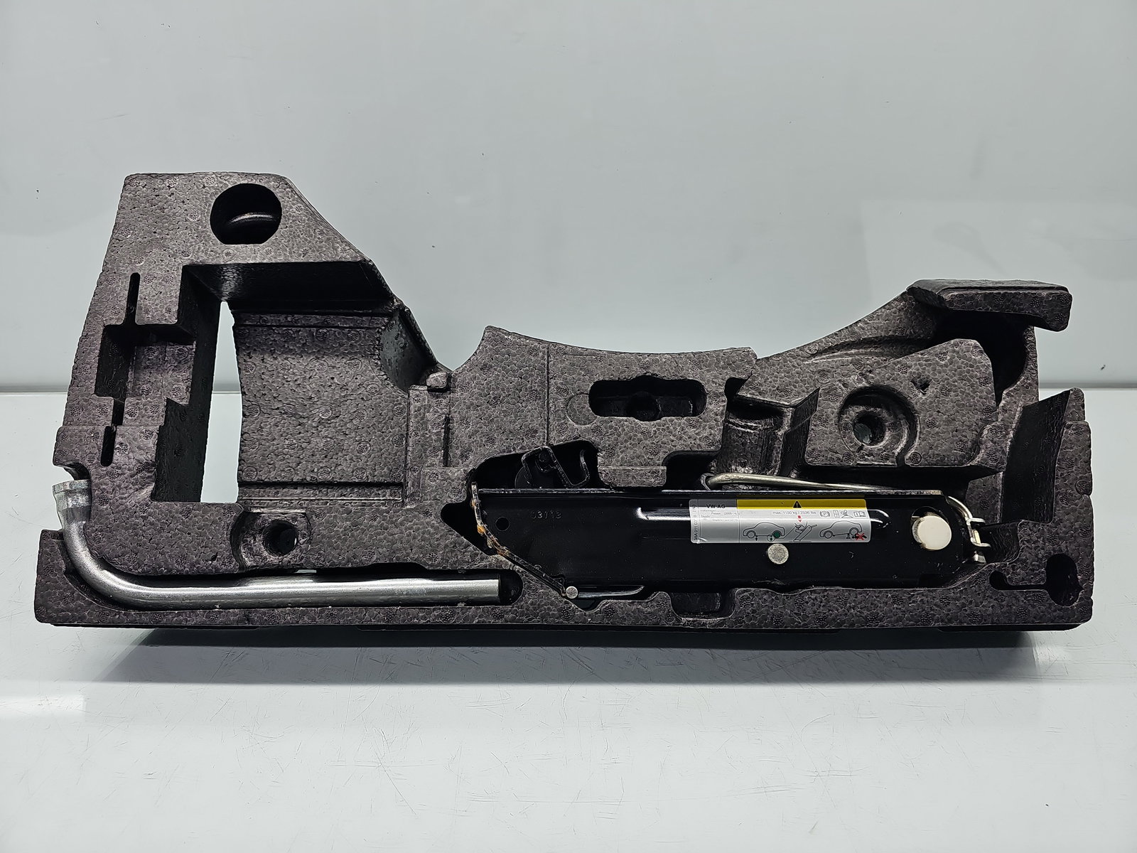 Set cric si cheie Volkswagen Passat CC (358) [Fabr 2012-2016] 3AA011031B