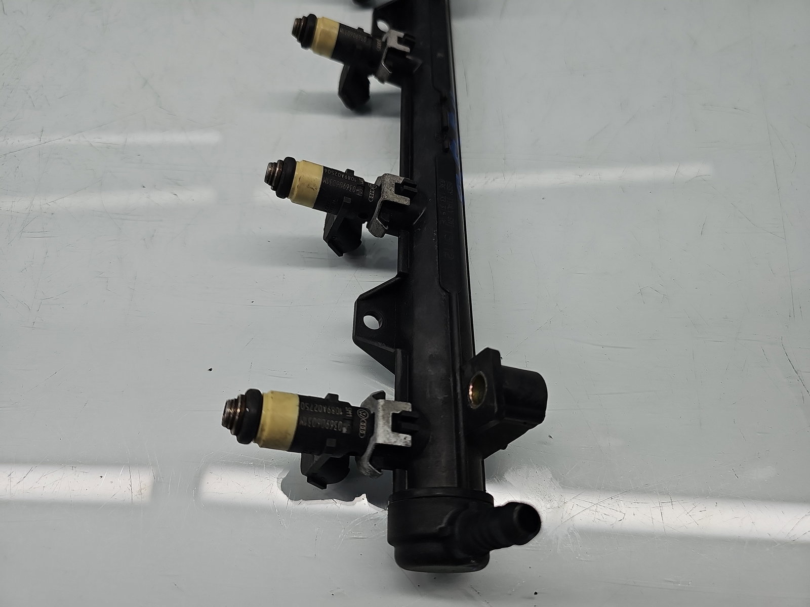 Rampa injectoare Skoda Fabia 1 (6Y2) [Fabr 1999-2008] 036133320 1.4 Benz AUA - imagine 4