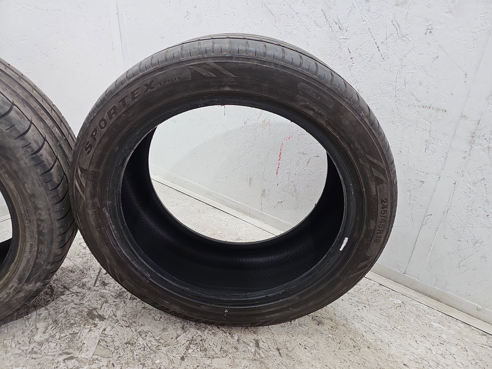 Set 2 anvelope vara Renault Captur (X87) [Fabr 2013-2017] OEM - imagine 2
