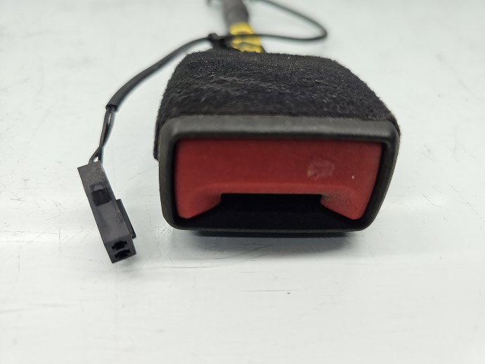 Capsa centura dreapta fata Volkswagen Taigo [Fabr 2021-2026] 8Y0857755