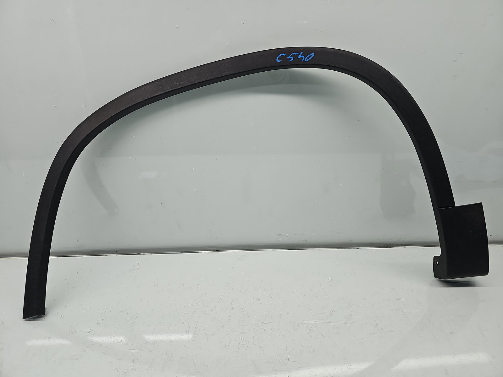 Ornament aripa stanga fata Volkswagen Tiguan (5N) [Fabr 2007-2016] SUV OEM