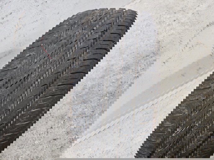 Set 2 anvelope vara Volkswagen Golf 7 (5G) [Fabr 2014-prezent] Hatchback OEM