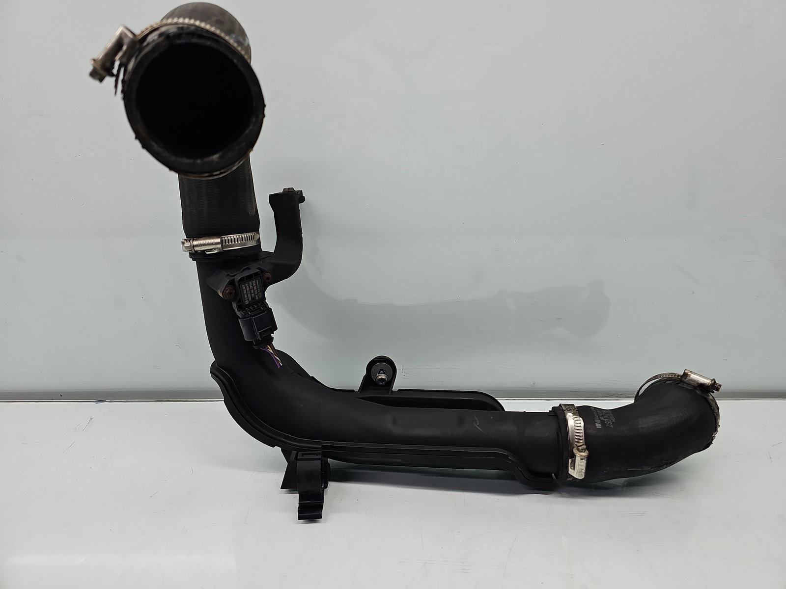 Furtun intercooler Volkswagen Passat CC (358) Facelift [Fabr 2012-2016] 1K0145770AE 2.0 TDI CFGC 130KW / 177CP - imagine 4