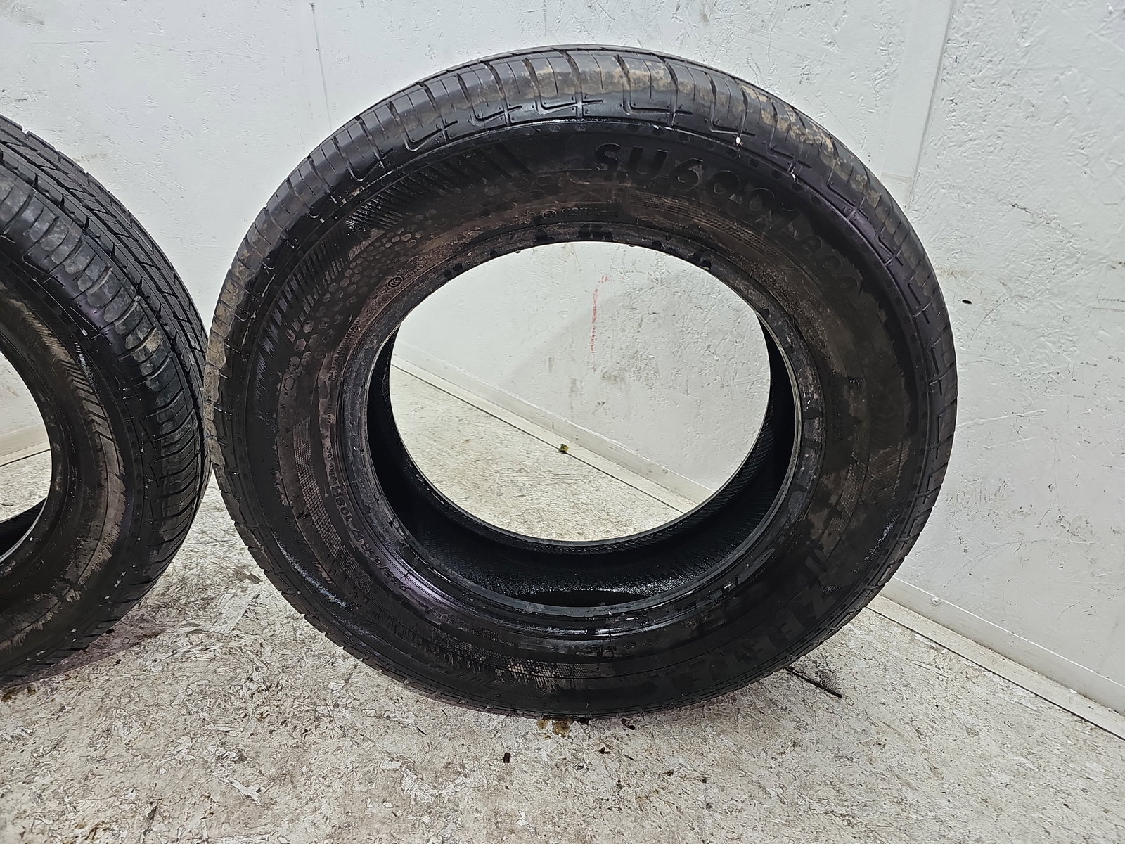 Set 2 anvelope vara Jaguar XF (X250) [Fabr 2008-2015] Facelift Berlina OEM - imagine 2