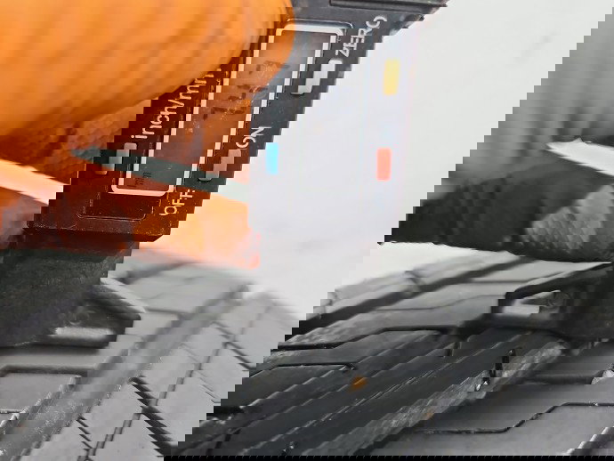 Set 2 anvelope vara Jaguar XF (X250) [Fabr 2008-2015] Facelift Berlina OEM