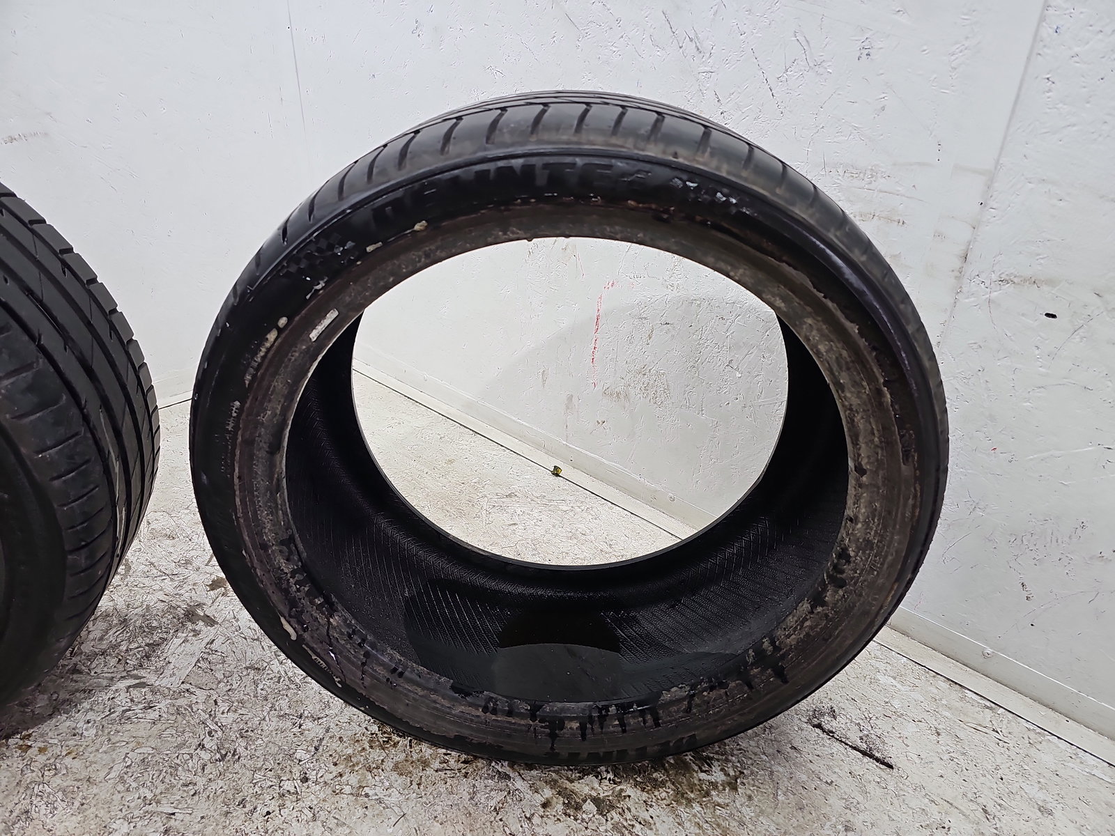 Set 2 anvelope vara Mercedes Clasa A (W176) [Fabr 2012-2018] OEM - imagine 2