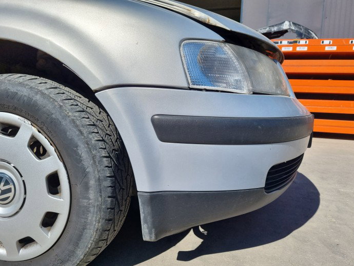 Bara fata Volkswagen Passat B5 (3B2) [Fabr 1996-2000] Berlina  GRI