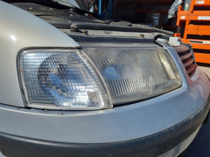 Far dreapta Volkswagen Passat B5 (3B2) [Fabr 1996-2000] Berlina  OEM
