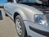Aripa dreapta fata Volkswagen Passat B5 (3B2) [Fabr 1996-2000] Berlina  GRI