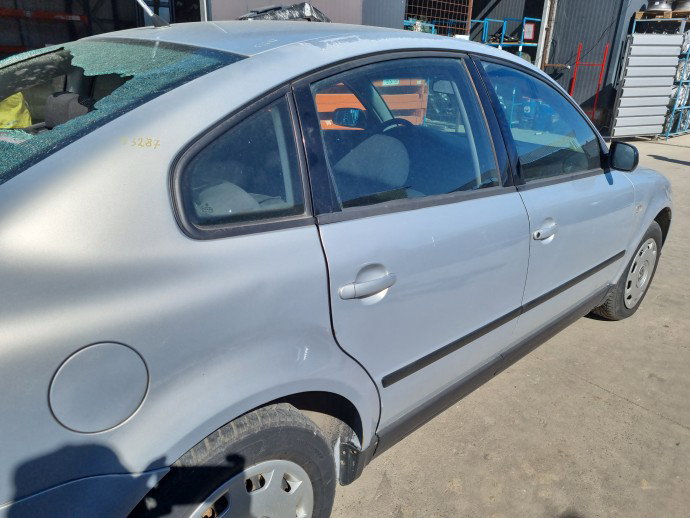 Usa dreapta spate Volkswagen Passat B5 (3B2) [Fabr 1996-2000] Berlina  GRI