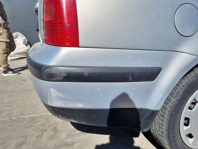 Bara spate Volkswagen Passat B5 (3B2) [Fabr 1996-2000] Berlina  GRI