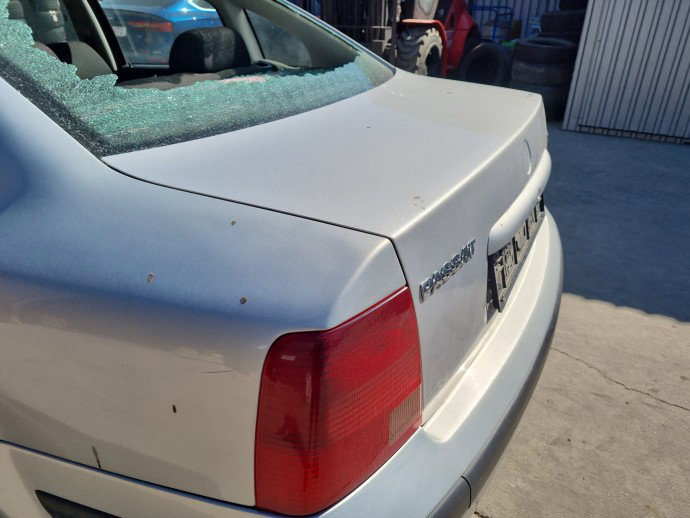 Capota portbagaj Volkswagen Passat B5 (3B2) [Fabr 1996-2000] Berlina  GRI