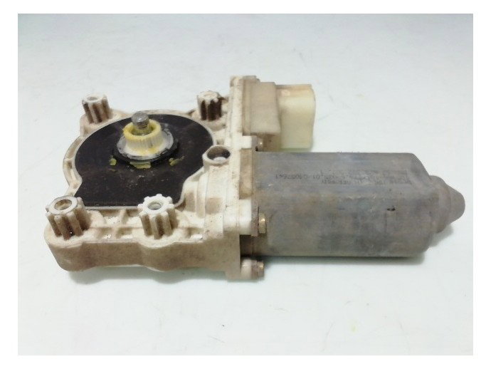 Motoras macara geam dreapta spate BMW Seria 7 [E65] 4.4 benz GL61 67628382 2003-2008