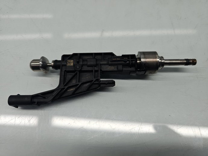 Injector Bmw X1 (F48,F49) [Fabr 2015-2022] 8656548 2.0 Benz B48B20 135KW / 184CP