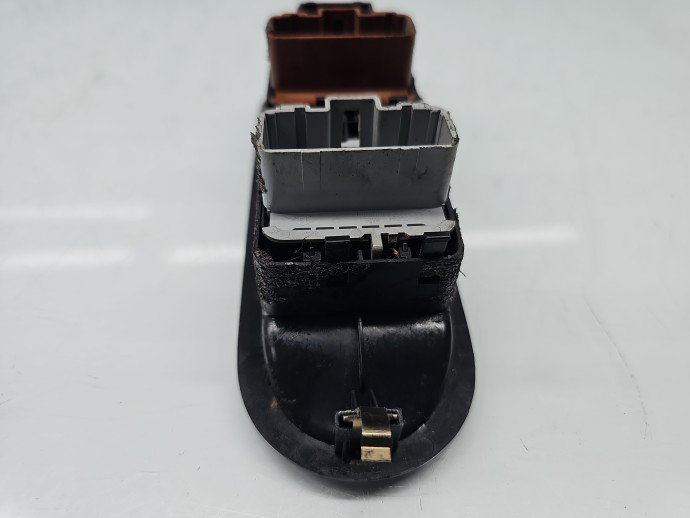Butoane comanda geamuri sofer Renault Captur (J87) [Fabr 2013-2017] OEM