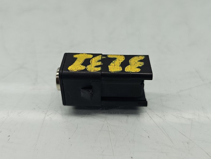 Conector auxiliar USB Ford B-Max [Fabr 2012-prezent] DM5T-19A164-AA