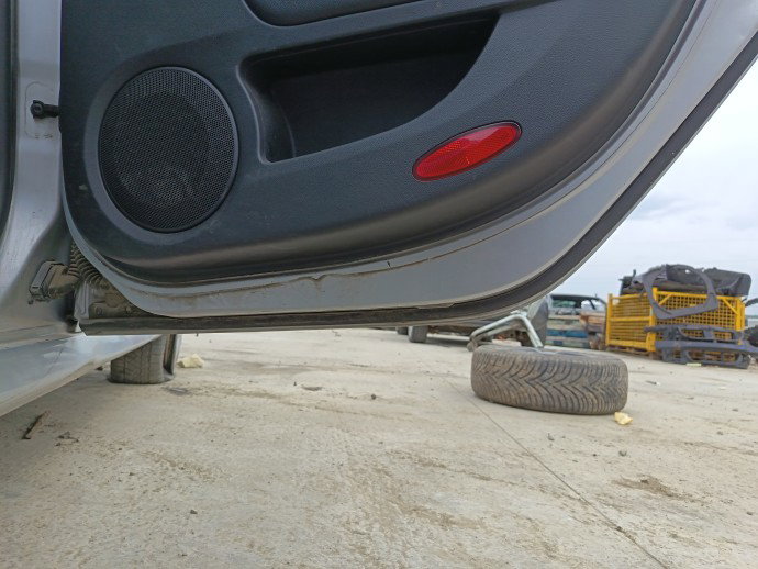 Usa dreapta spate Renault Laguna 3 [Fabr 2007-prezent] Break  195 Gri Meteor