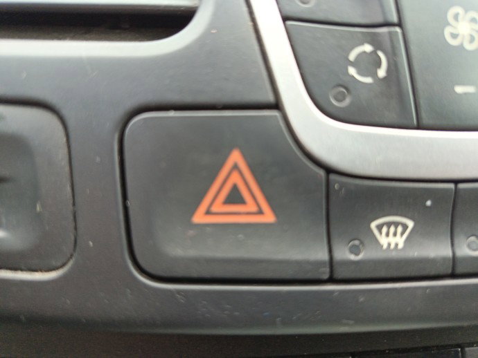 Buton avarii Renault Laguna 3 [Fabr 2007-prezent] OEM