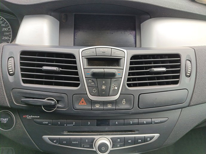 Grila aerisire centrala Renault Laguna 3 [Fabr 2007-prezent] OEM