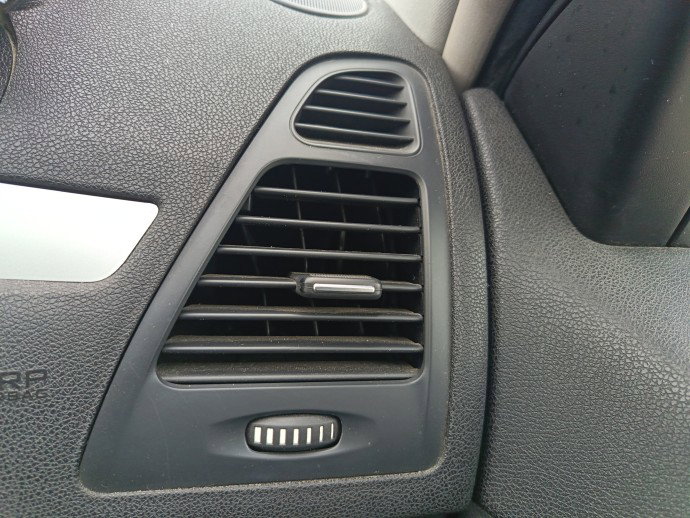 Grila aerisire dreapta Renault Laguna 3 [Fabr 2007-prezent] OEM
