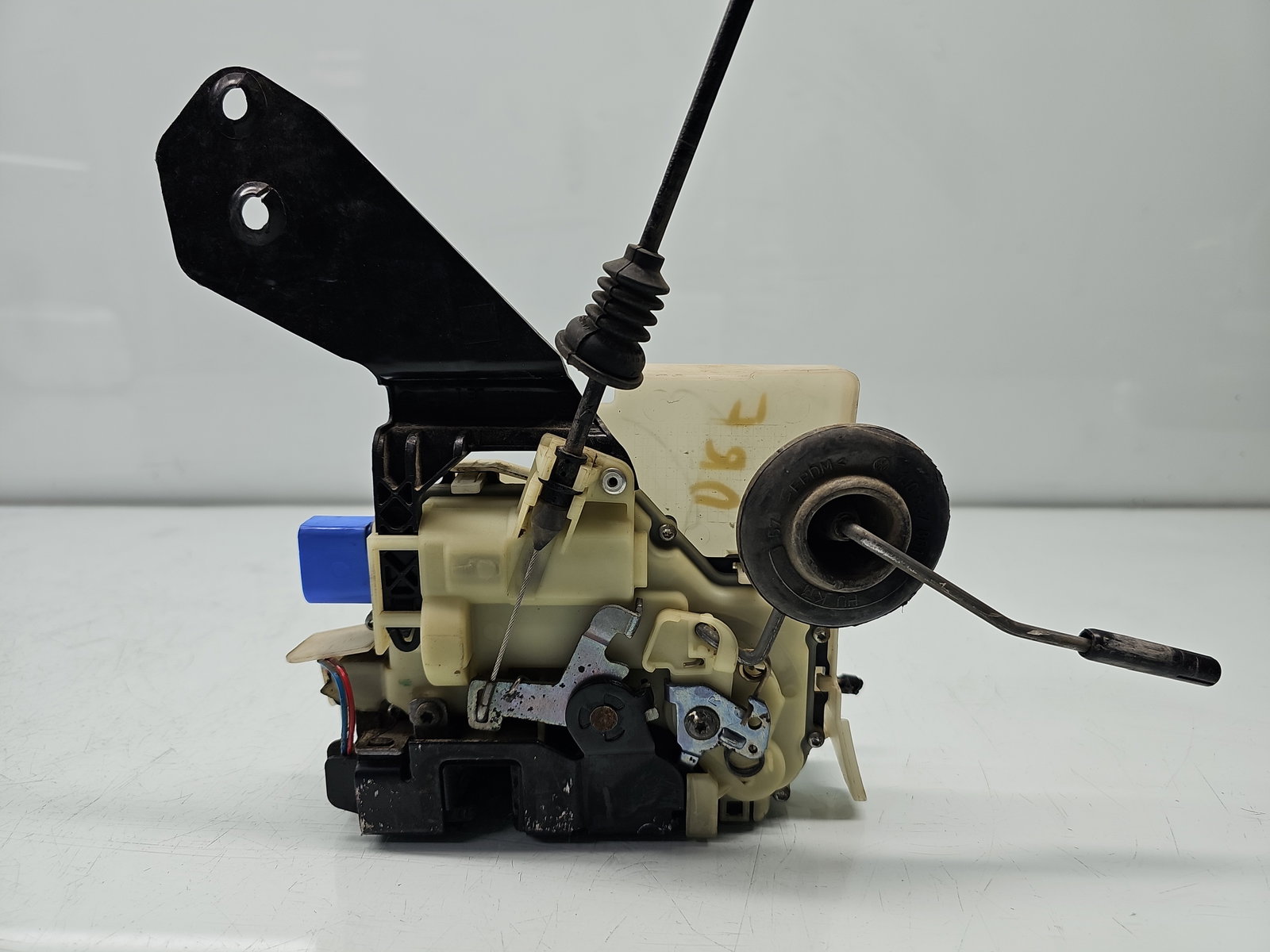 Broasca usa dreapta fata Volkswagen Transporter 5 (7HB, 7HJ) [Fabr 2004-2013] 7H0637868